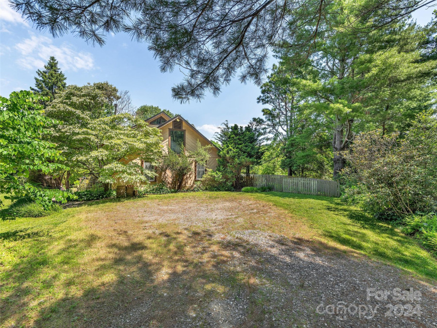 166 Bane Rd Mills River, NC 28759