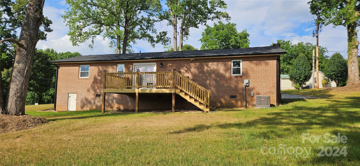 6199 Clark Loop Morganton, NC 28655