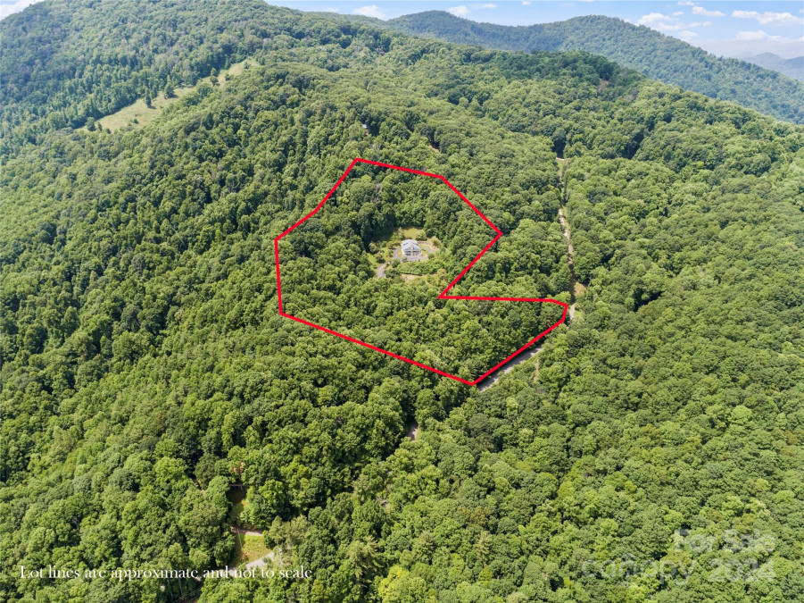 891 Moonshine Mountain Rd Burnsville, NC 28714