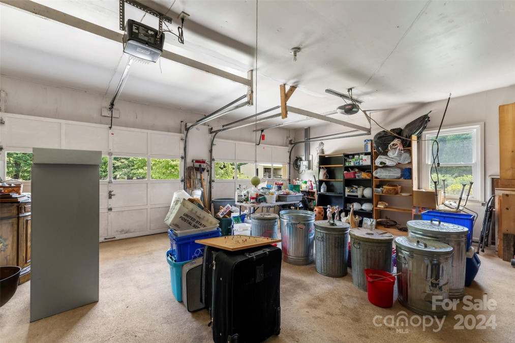 50 Lofty Pine Ln Mills River, NC 28759