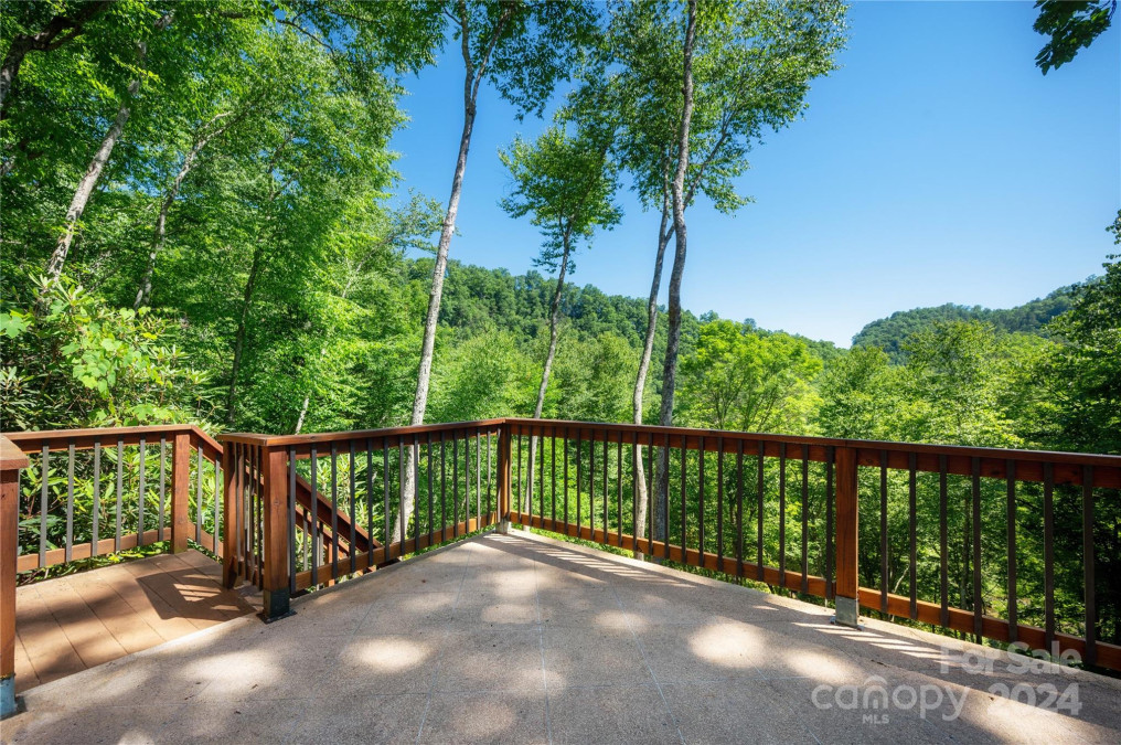 84 Back River Trl Marshall, NC 28753