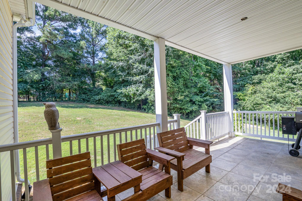 556 Peaceful Creek Dr York, SC 29745