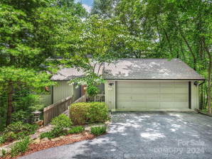 32 Cedarwood Ln Asheville, NC 28803