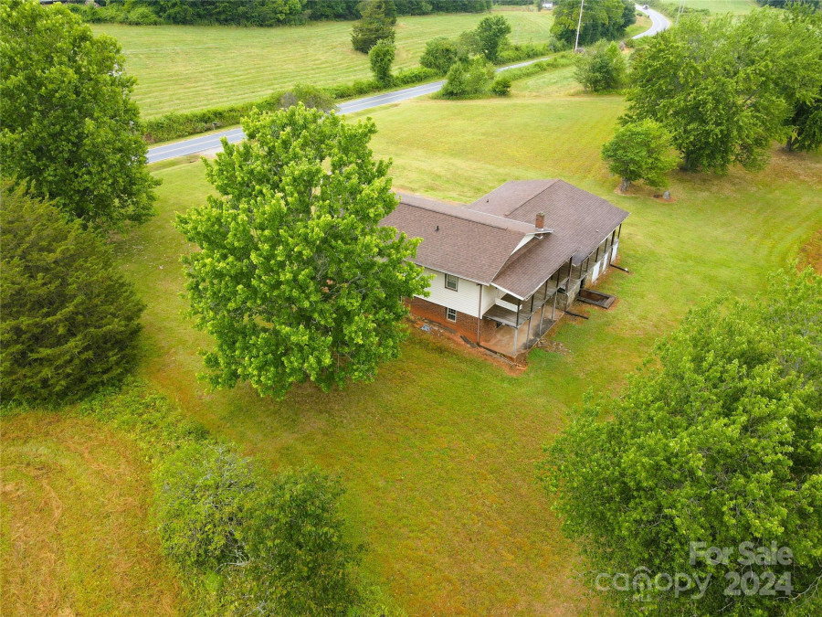 4967 Rhoney Rd Connelly Springs, NC 28612