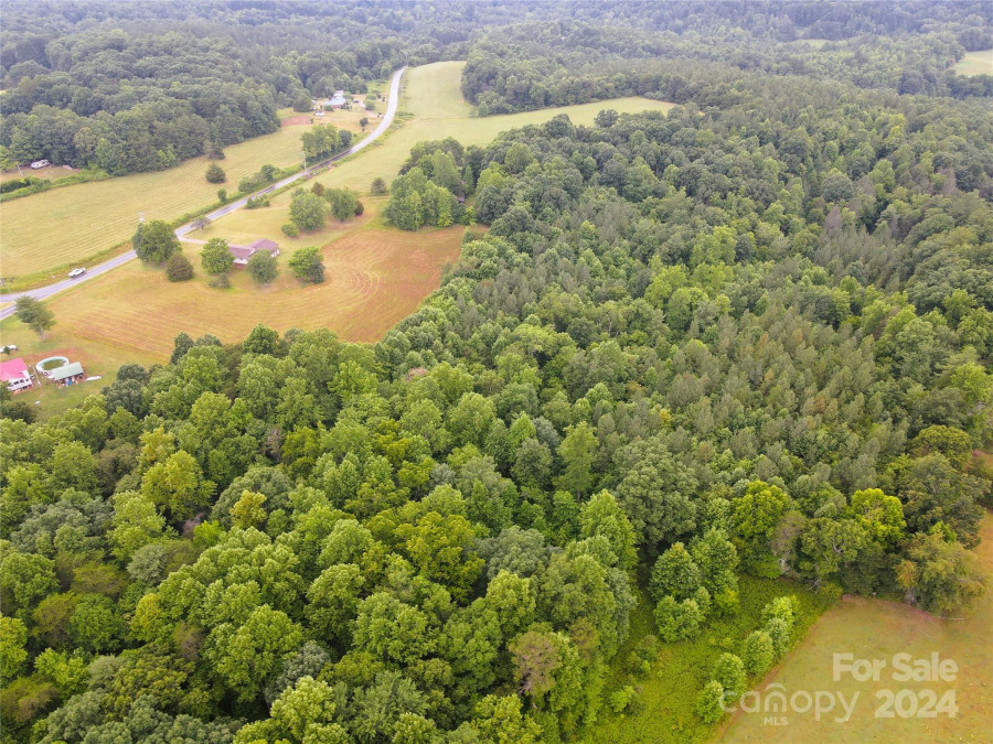 4967 Rhoney Rd Connelly Springs, NC 28612