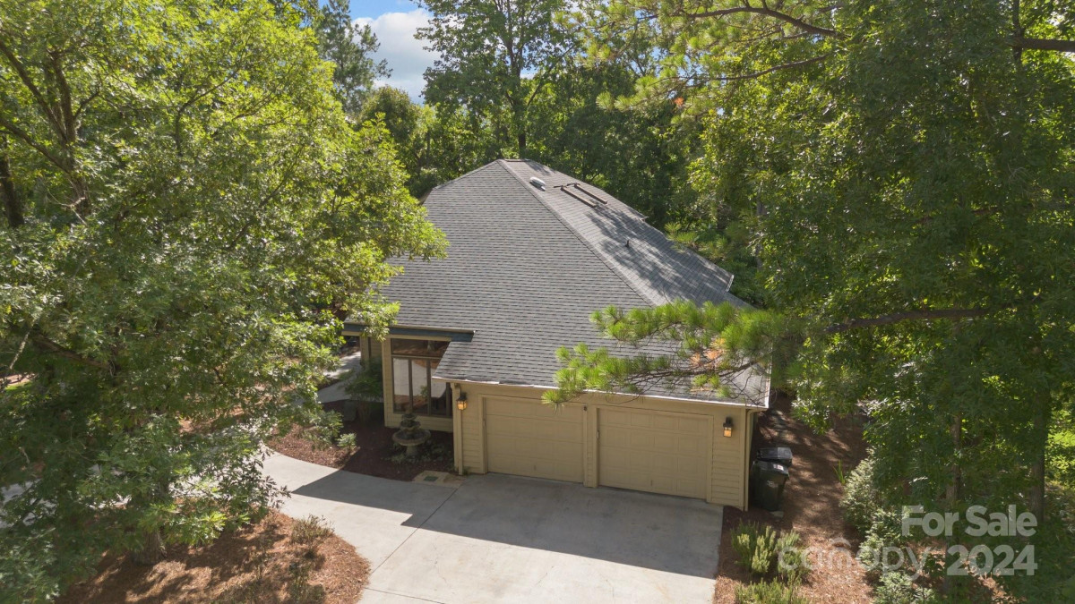 10034 Tepa Pl Tega Cay, SC 29708