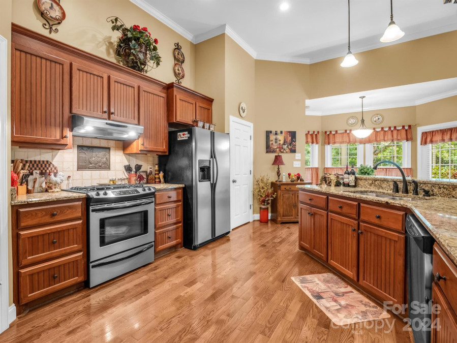 129 Laurel Ridge Dr Cherryville, NC 28021