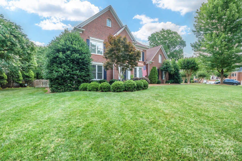 6935 Curlee Ct Charlotte, NC 28277