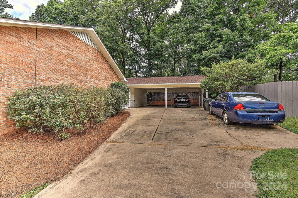 1003 Oak Hill Dr Monroe, NC 28112