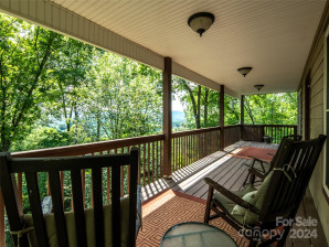 160 Turkey Hollow Ct Waynesville, NC 28785