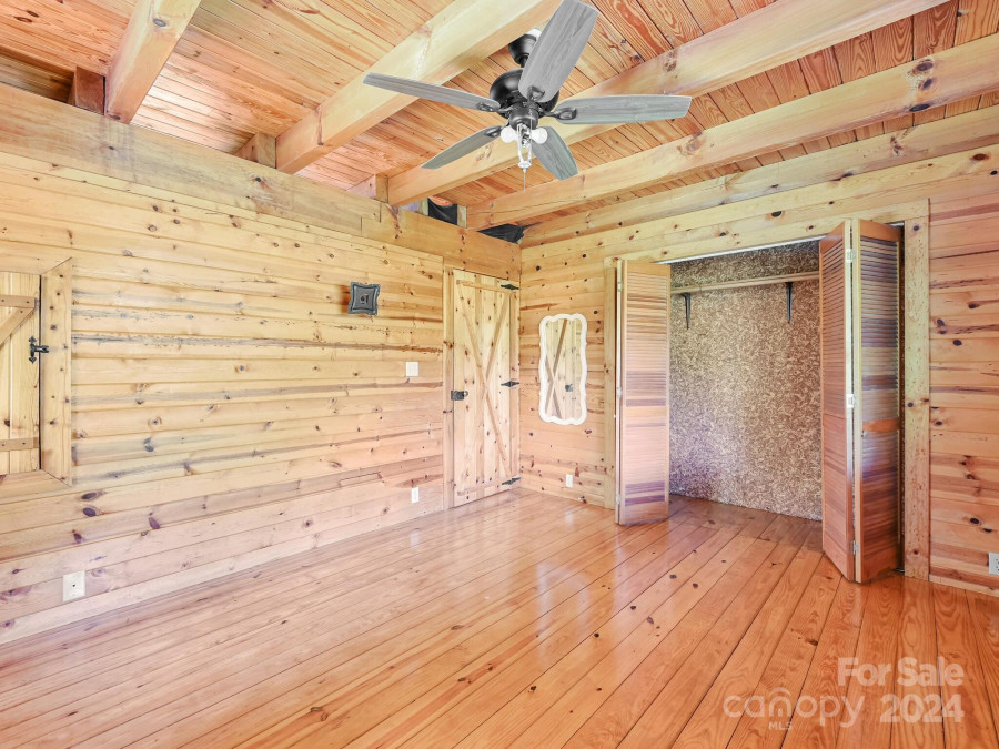 2939 Lonesome Mountain Rd Marshall, NC 28753