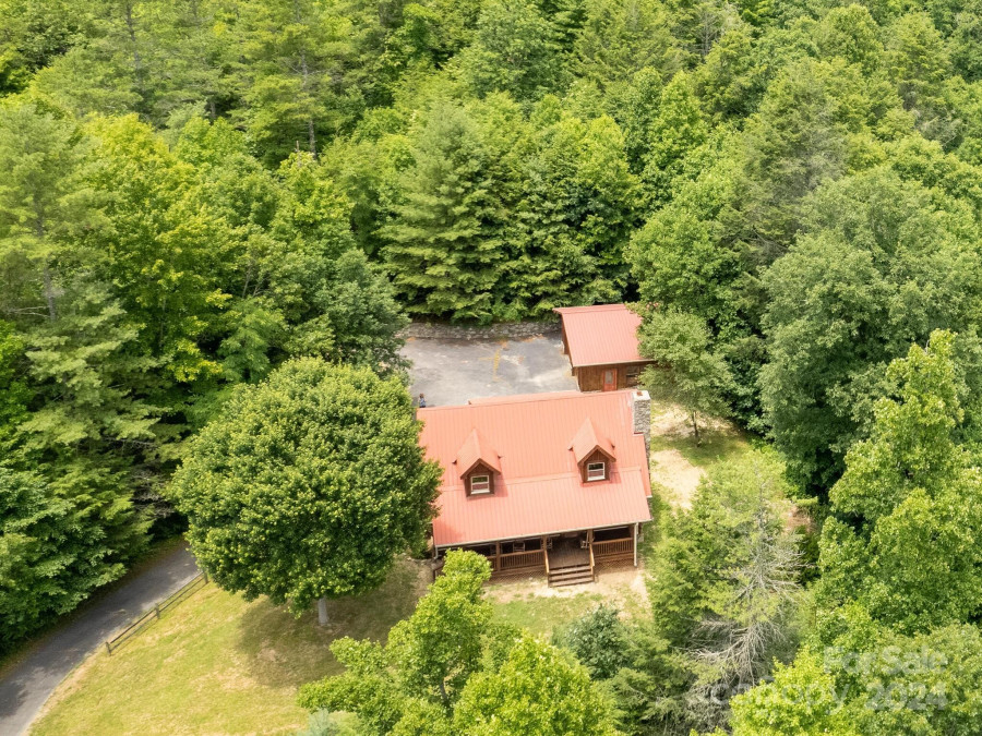 2939 Lonesome Mountain Rd Marshall, NC 28753