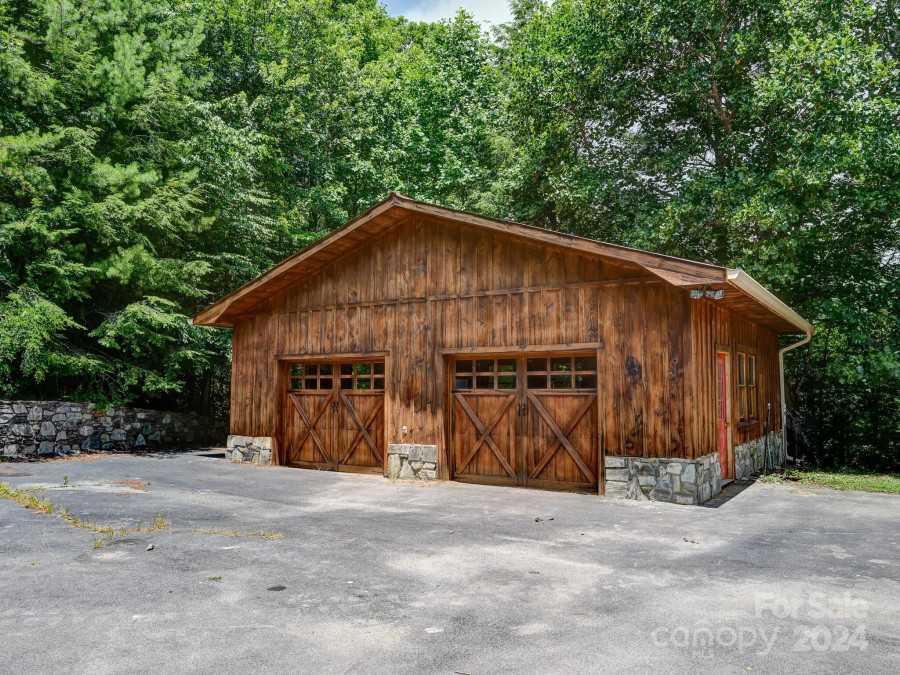 2939 Lonesome Mountain Rd Marshall, NC 28753