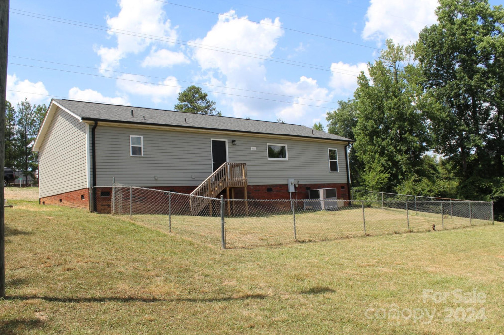 360 Sparkleberry Ln York, SC 29745