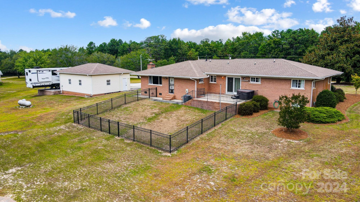 325 Crowburk Rd Pageland, SC 29728