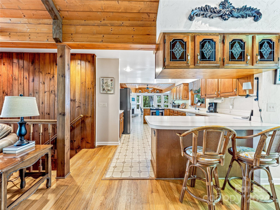 796 Hawk Mountain Rd Lake Toxaway, NC 28747