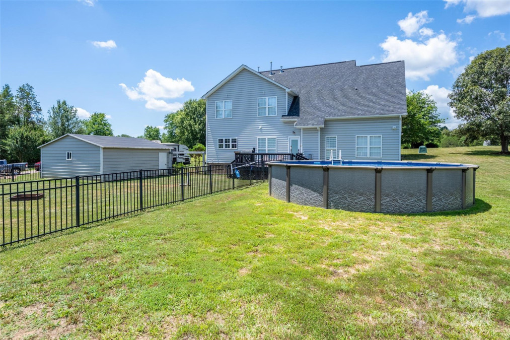 395 Hoover Rd Troutman, NC 28166