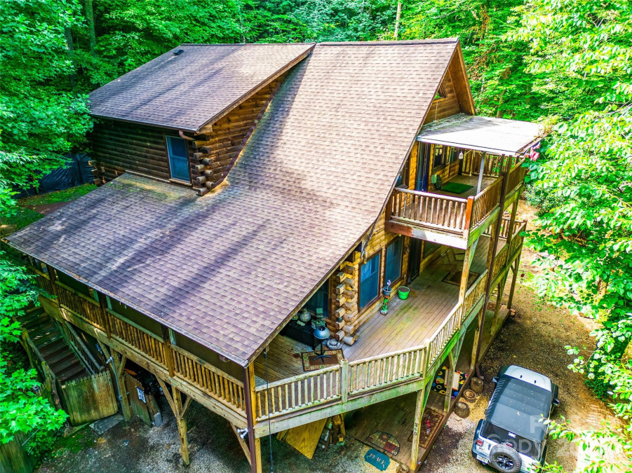 340 Henry Dingus Way Maggie Valley, NC 28751