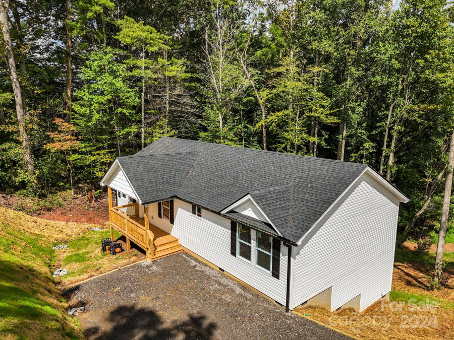 13 Greenridge Rd Weaverville, NC 28787