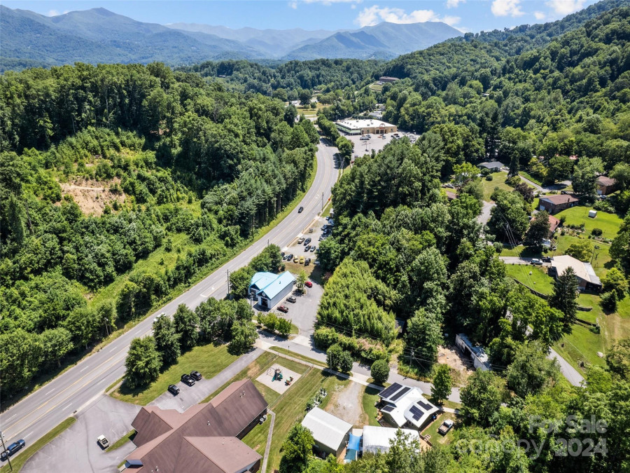 66 Bradley St Waynesville, NC 28786