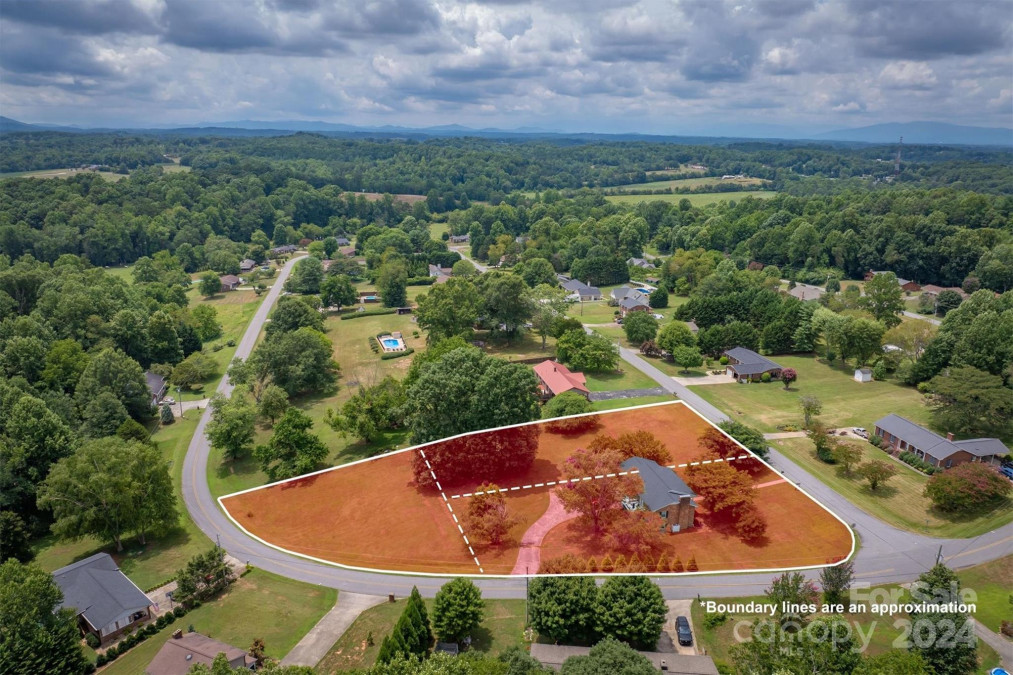 1317 Meadow Ln Morganton, NC 28655