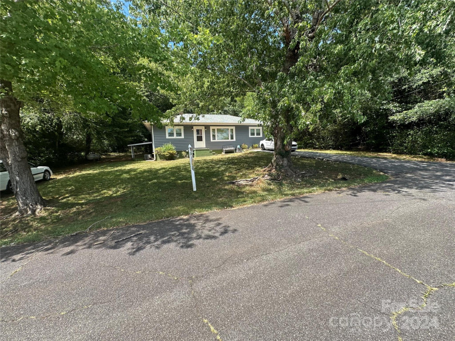 106 Case St Morganton, NC 28655