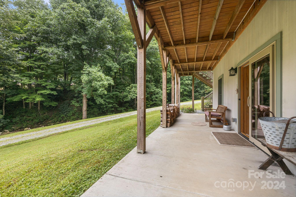 2316 Nc 63 Hw Hot Springs, NC 28743