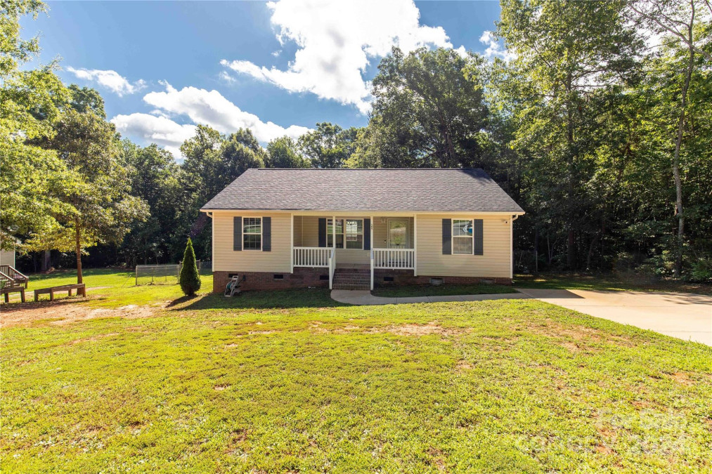 353 Gills Creek Dr Lancaster, SC 29720