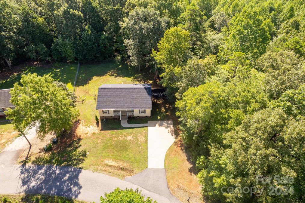 353 Gills Creek Dr Lancaster, SC 29720