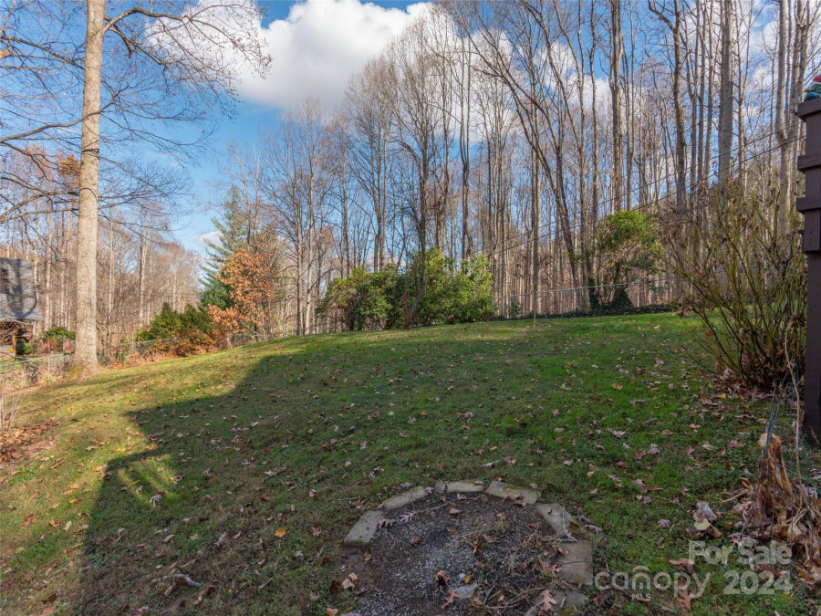 278 Apple Creek Rd Waynesville, NC 28786