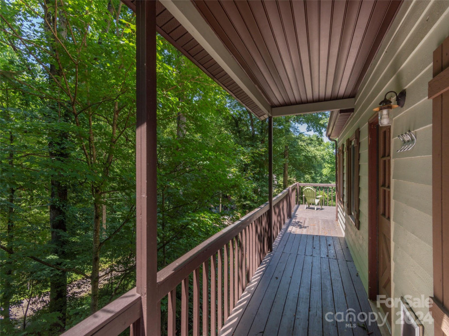 278 Apple Creek Rd Waynesville, NC 28786