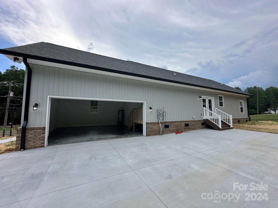 2905 Old Hwy 70 Loop Connelly Springs, NC 28612