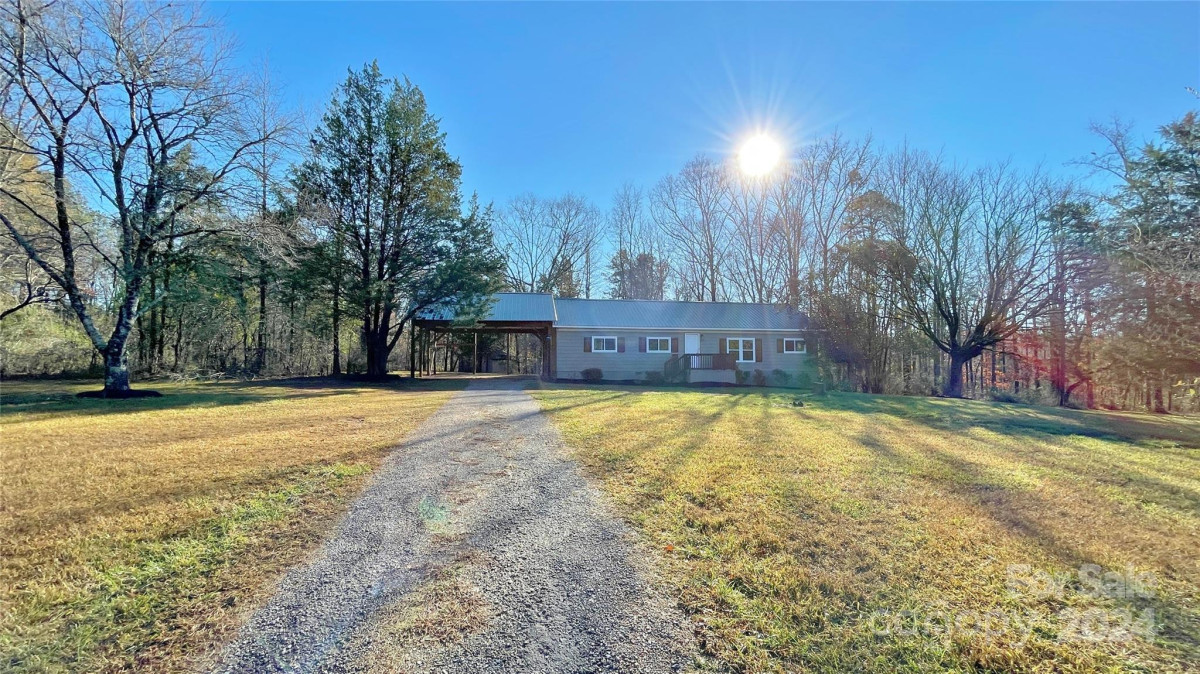 7417 Waxhaw Creek Rd Waxhaw, NC 28173