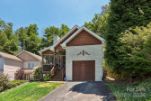 30 Cottage Ct Hendersonville, NC 28739