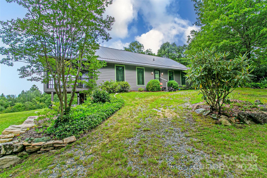 20 Panther Rn Brevard, NC 28712