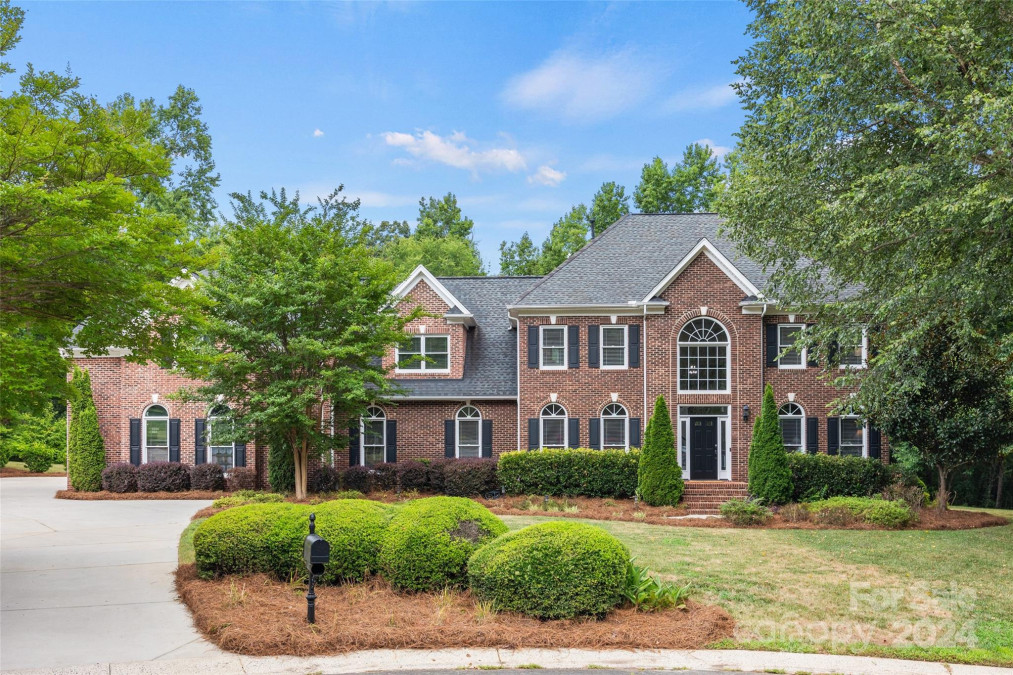 2915 Sliding Rock Trl Fort Mill, SC 29708