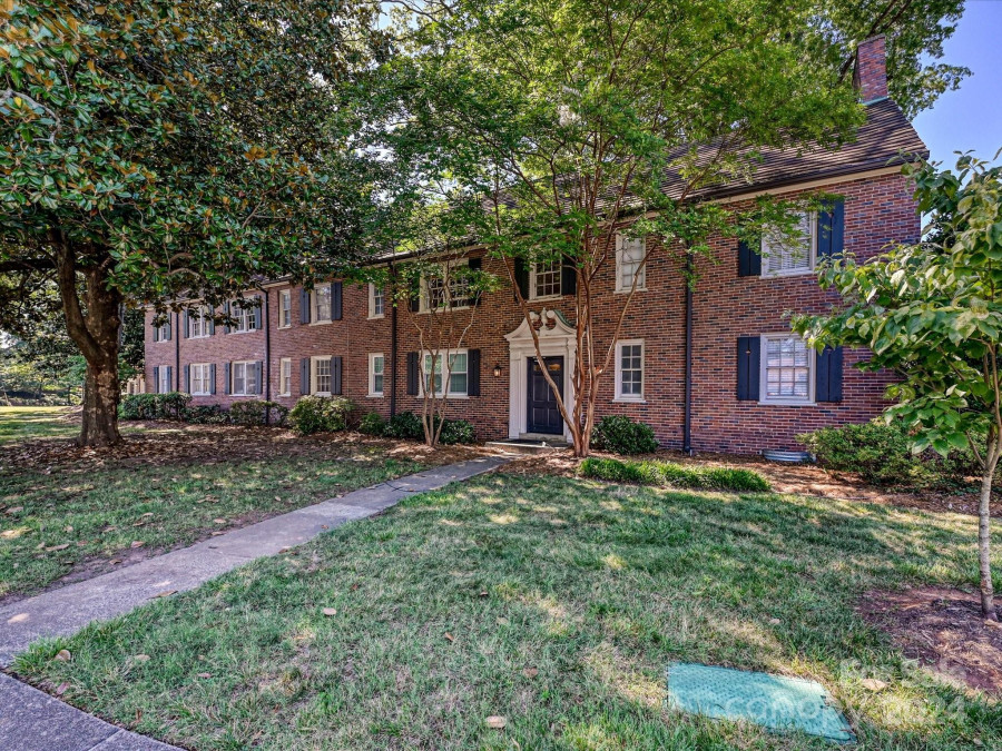 107 Laurel Ave Charlotte, NC 28207