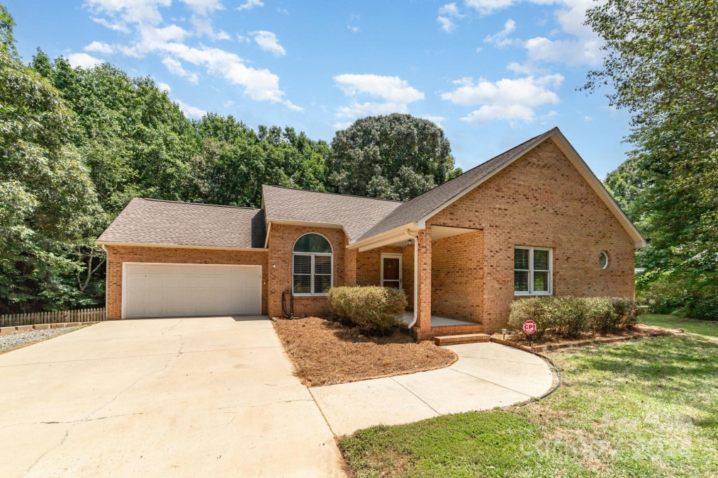 152 Kingfisher Dr Mooresville, NC 28117