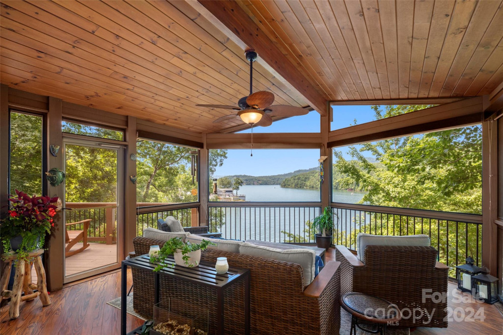 128 Moffitt Rd Lake Lure, NC 28746