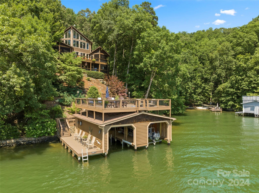 128 Moffitt Rd Lake Lure, NC 28746