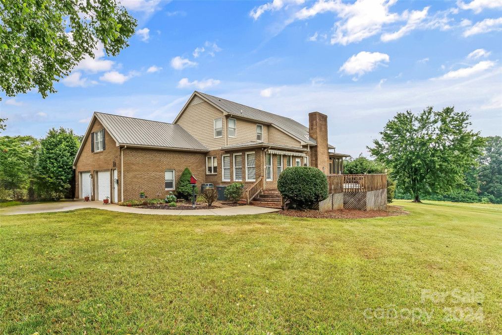 2818 Wilkesboro Hw Statesville, NC 28625