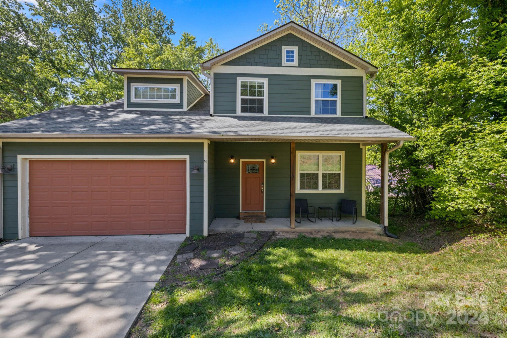 7 Apple Ln Asheville, NC 28804