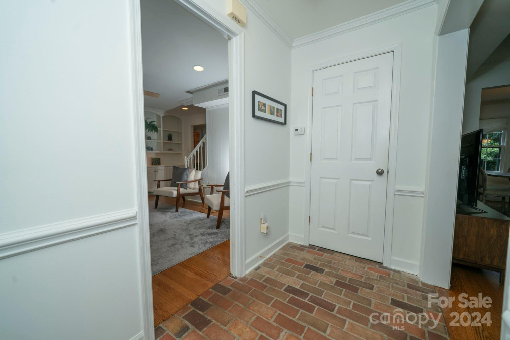 4607 Crooked Oak Ln Charlotte, NC 28226