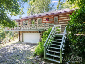 1059 Setzer Cove Rd Maggie Valley, NC 28751