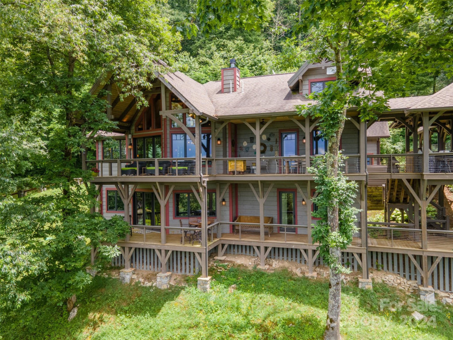 339 Olli Trl Maggie Valley, NC 28751