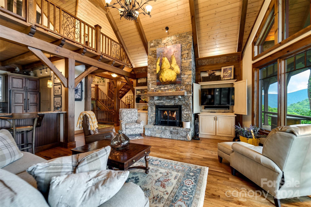 339 Olli Trl Maggie Valley, NC 28751