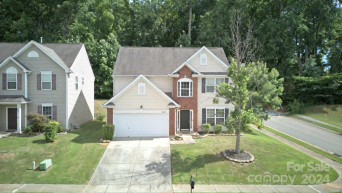 425 Rook Rd Charlotte, NC 28216