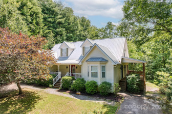 81 Holly Cove Rd Whittier, NC 28789