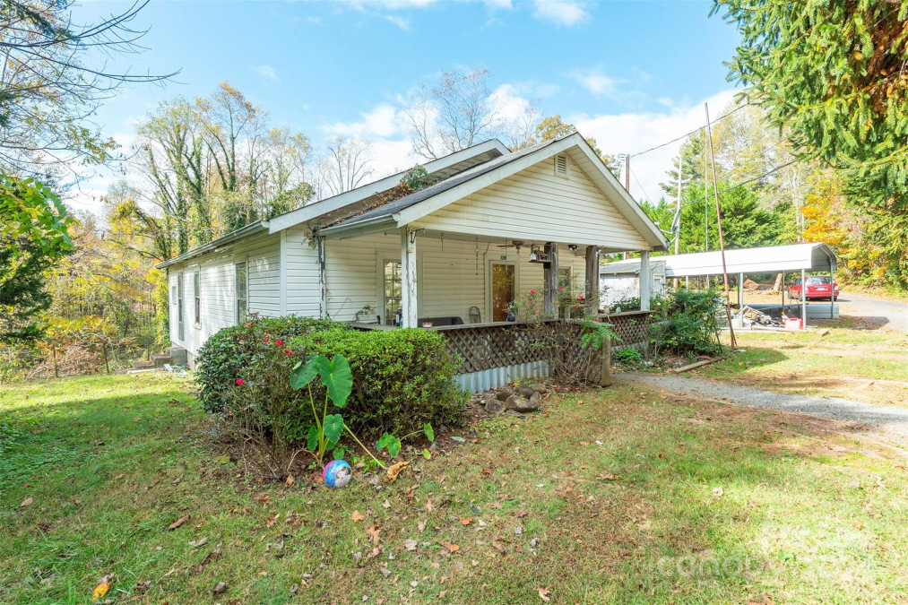 139 Hickory St Rutherfordton, NC 28139