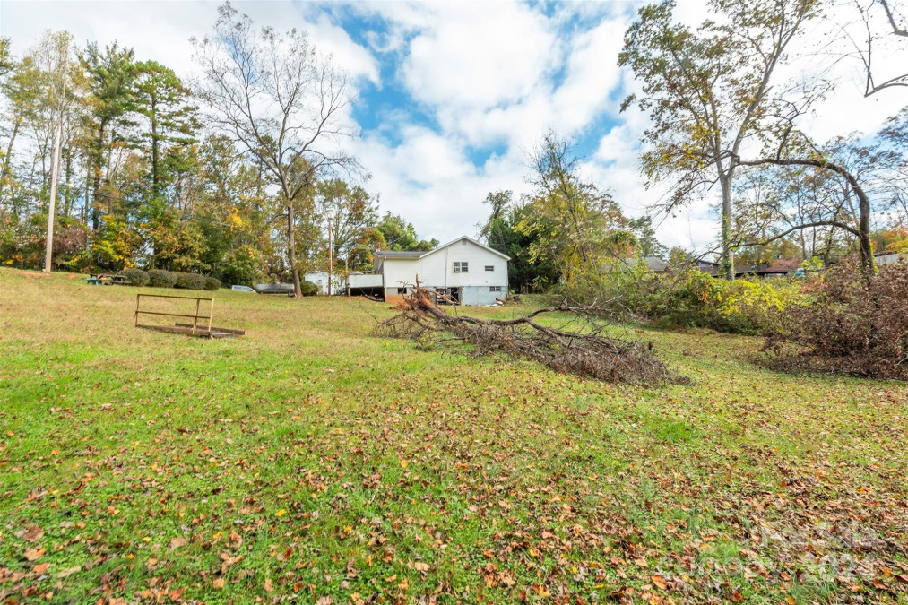 139 Hickory St Rutherfordton, NC 28139